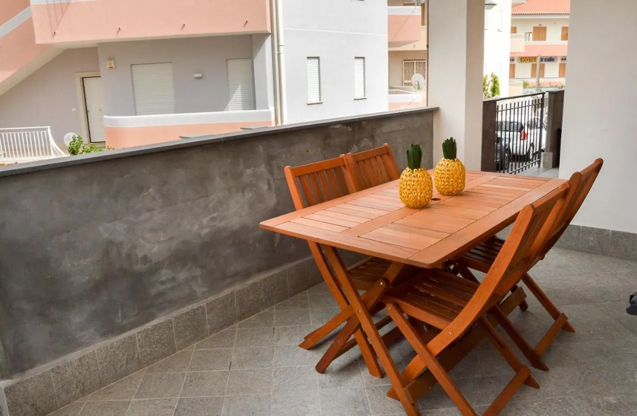 Appartamento Le Calette Stazzo Apartment